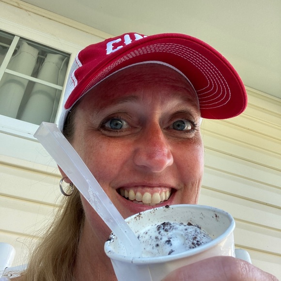 Meet your Posher, Malissa - Picture 4 of 5